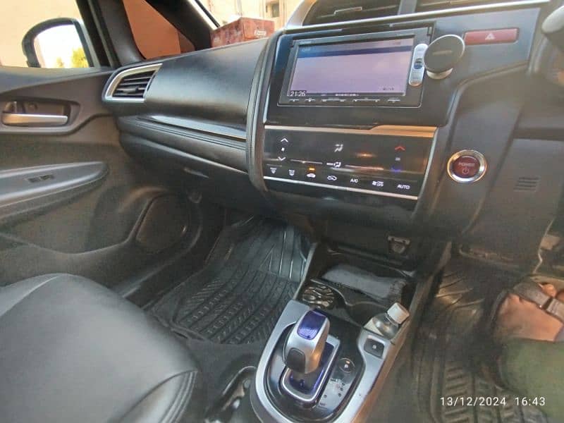 Honda Fit 2015 3