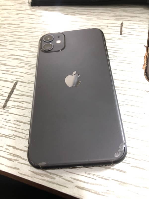 iphone 11 condition 10by 10 64 gb with box jv LLa with apple warranty 2