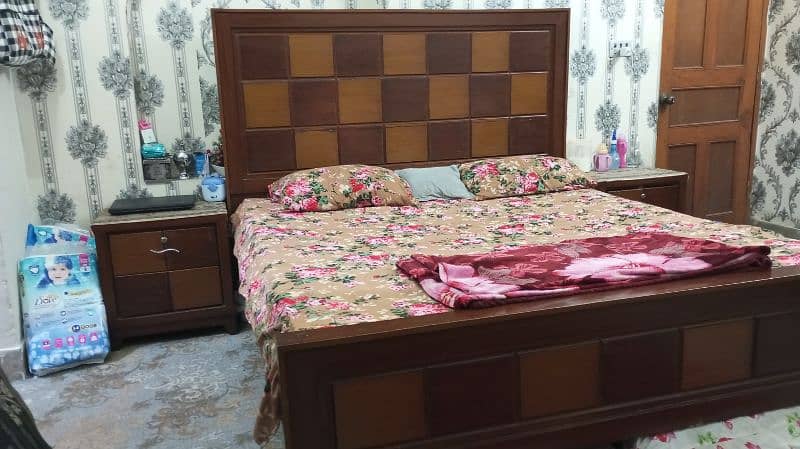 Salam AK king size bed 2 set table 1 sengarmaz 2 chairs 1 small table 0