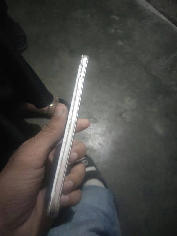 oppo f1s 4/64 urgent sale need cash 2