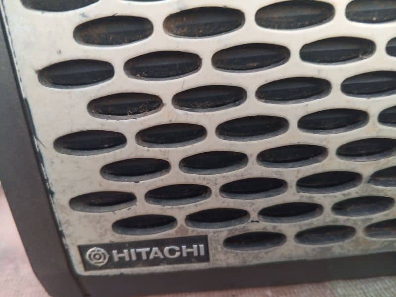 Radio Hitachi 4 band 1