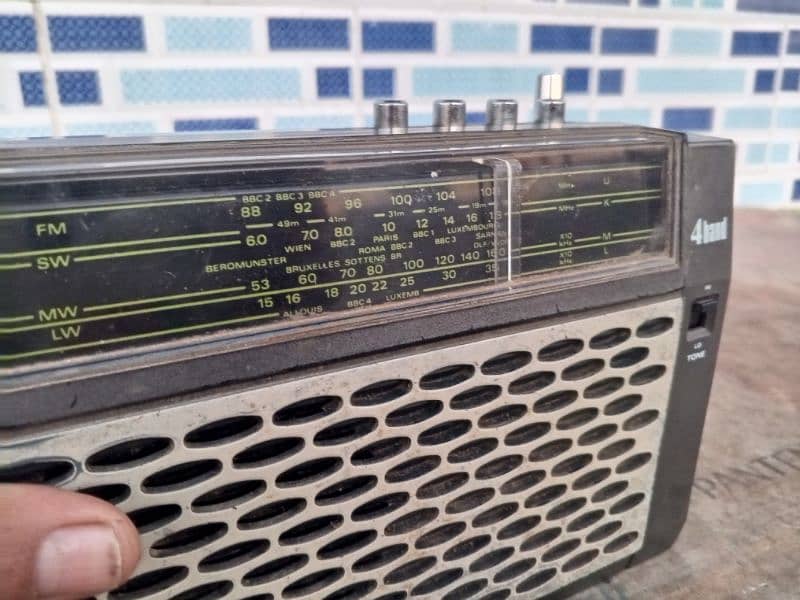 Radio sanyo 4 band 2