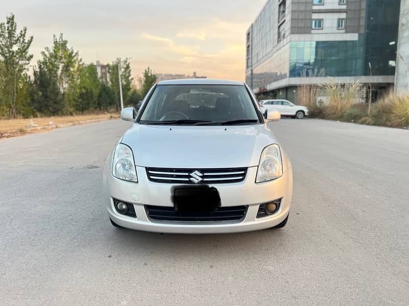 Suzuki Swift 2017 in total genuine condition for sale in islamabad 2