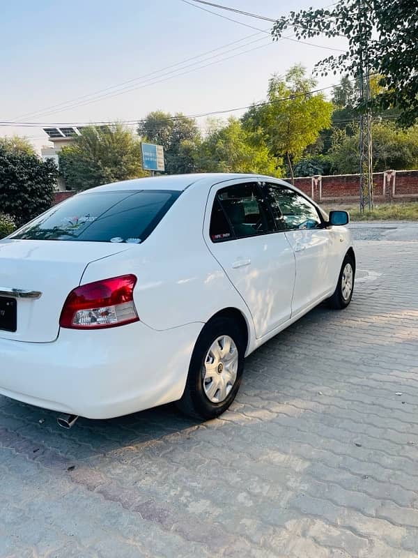 Toyota Belta 1.0 X A package 2007/2012 6