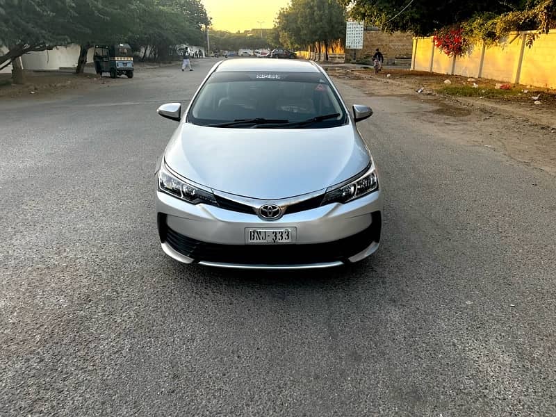 Toyota Corolla GLI 2018 Manual 1