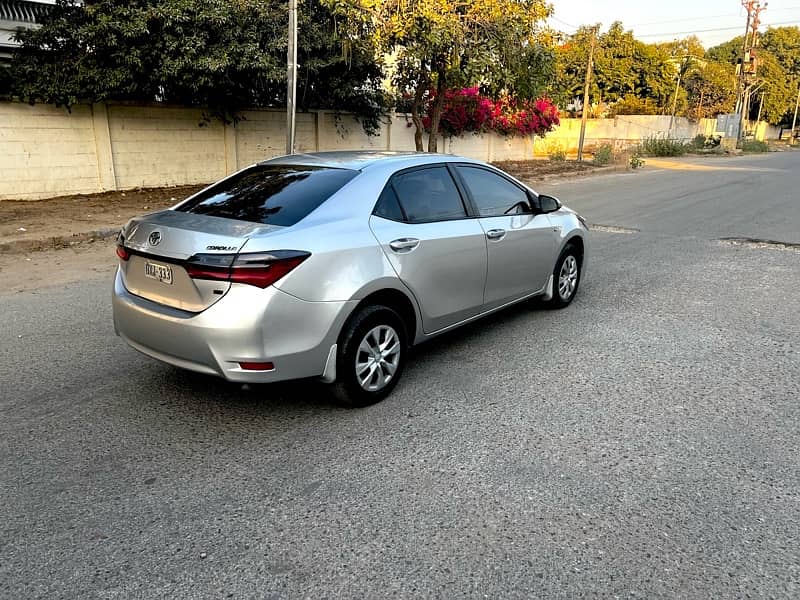 Toyota Corolla GLI 2018 Manual 11