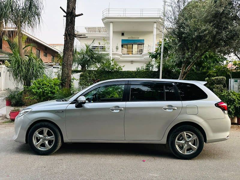 Toyota Corolla Fielder 2015/19 Total Genuine like  Brand New 5