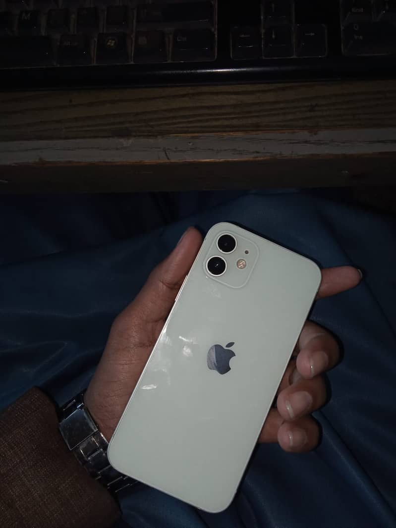 Apple iPhone 12 green colour good factory unlock 5