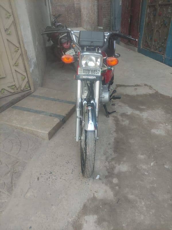 for sale Honda 125 one hand use 185 2