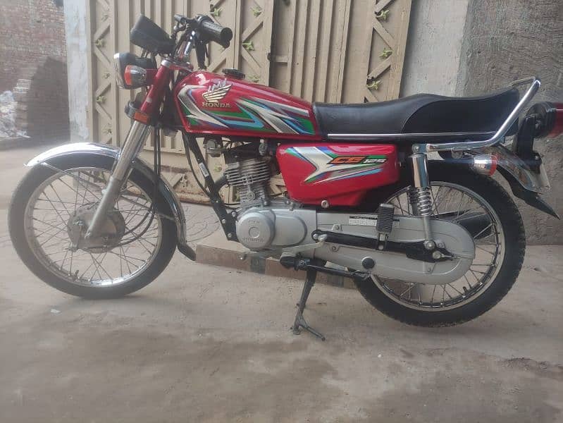 for sale Honda 125 one hand use 185 4