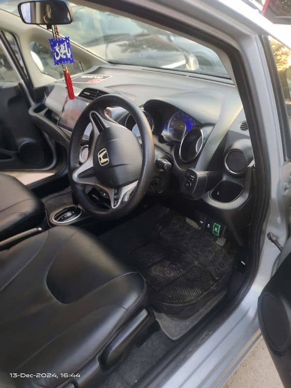 Honda Fit 2012 hybrid 7