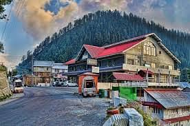 Rent A Car for Murree Nathiya Gali- Rs. 4400 7