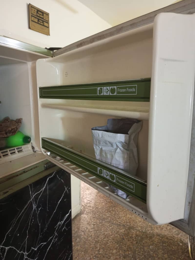 refrigerator / Fridge / imported full size fridge for sale 4