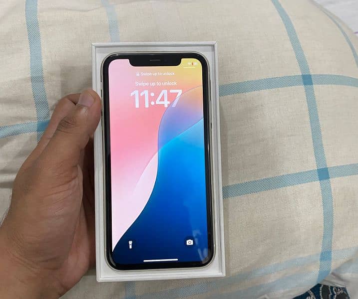 IPHONE 11 64 Gb 1