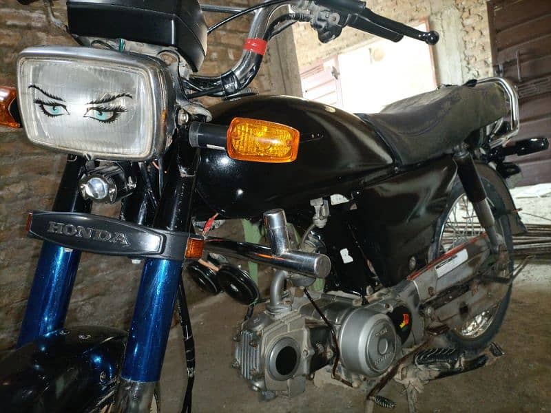 Honda CD70 2019 0