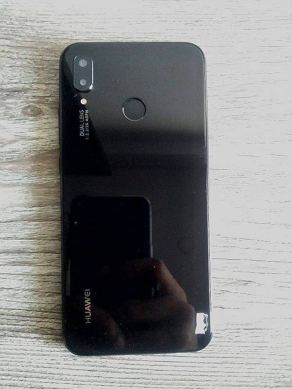 Huawei p20 lite in new condition pta approved 0