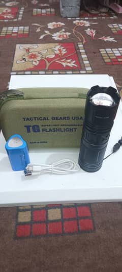 TG FLASHLIGHT USA