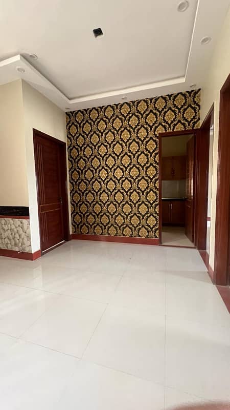 120sq. yds. villa single story 4 Bed D D in Naya Nazimabad Block B 0