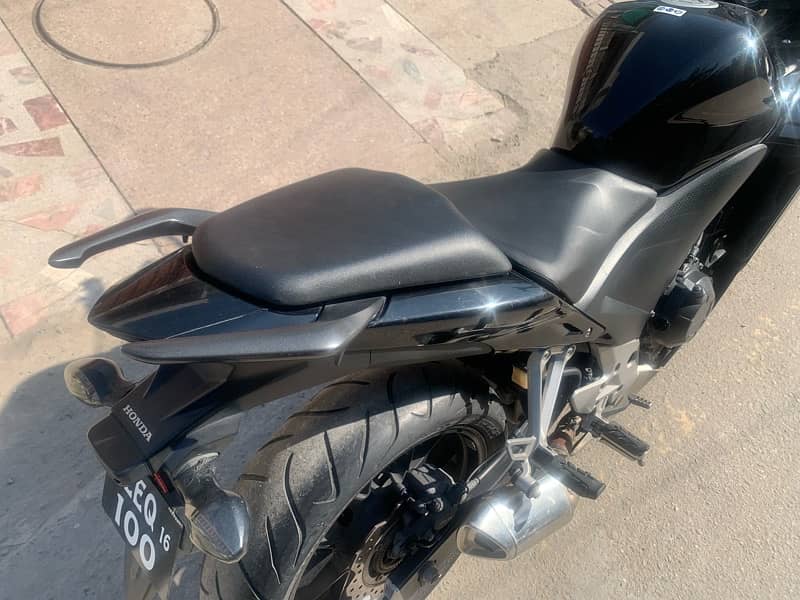 Honda  CBR 500 2016 4