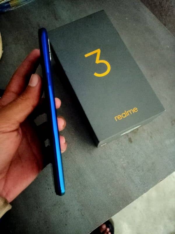 realme 3 with box and charger 3