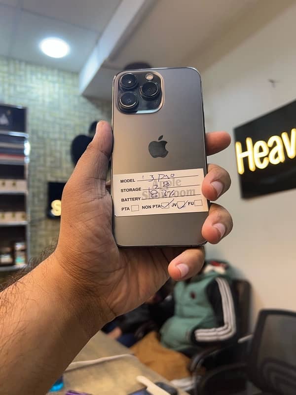 iphone 13 pro 128 gb 4 month sim 0