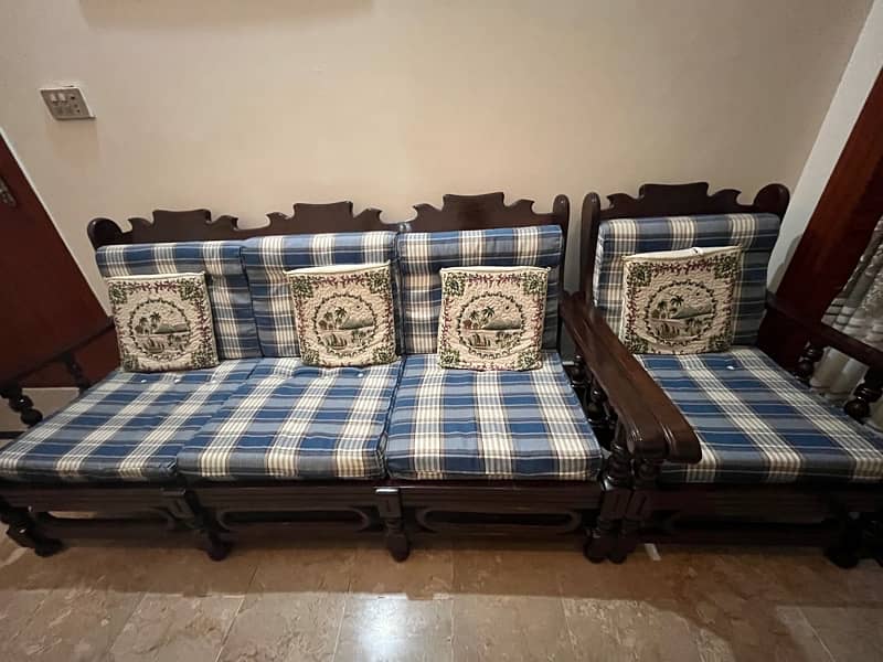 Wooden sofa set 5 seater 2