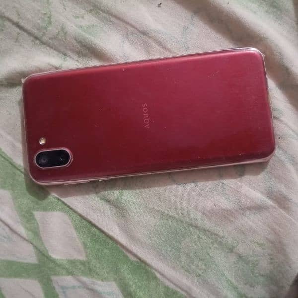 AQUOS R2 NON PTA 1