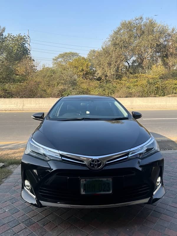 Toyota Altis Grande black interior 2022 0