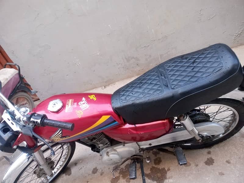 Honda CG 125 (0.3. 0.8. 2.7. 1.8. 0.2. 4) 2