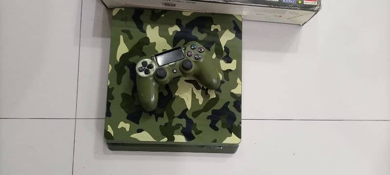 PS4 COD WWII edition with cd 3