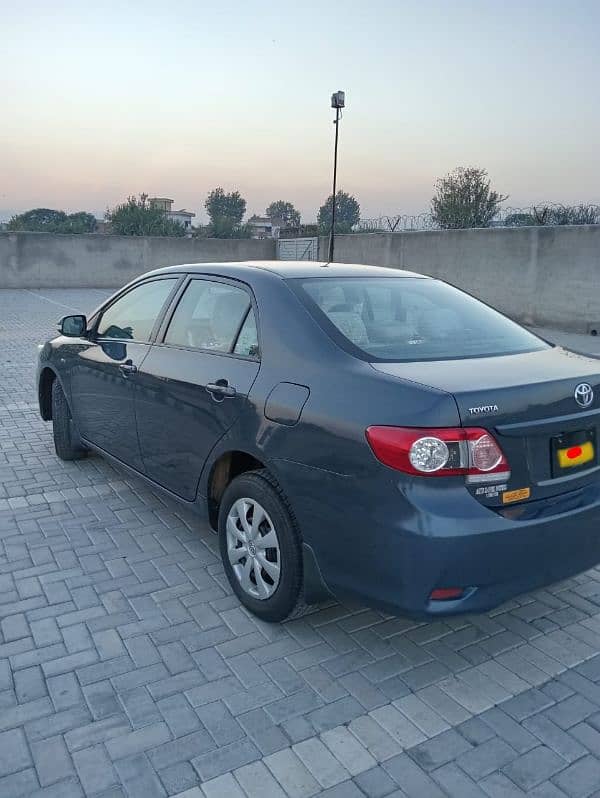 Toyota Corolla GLI 2013 9