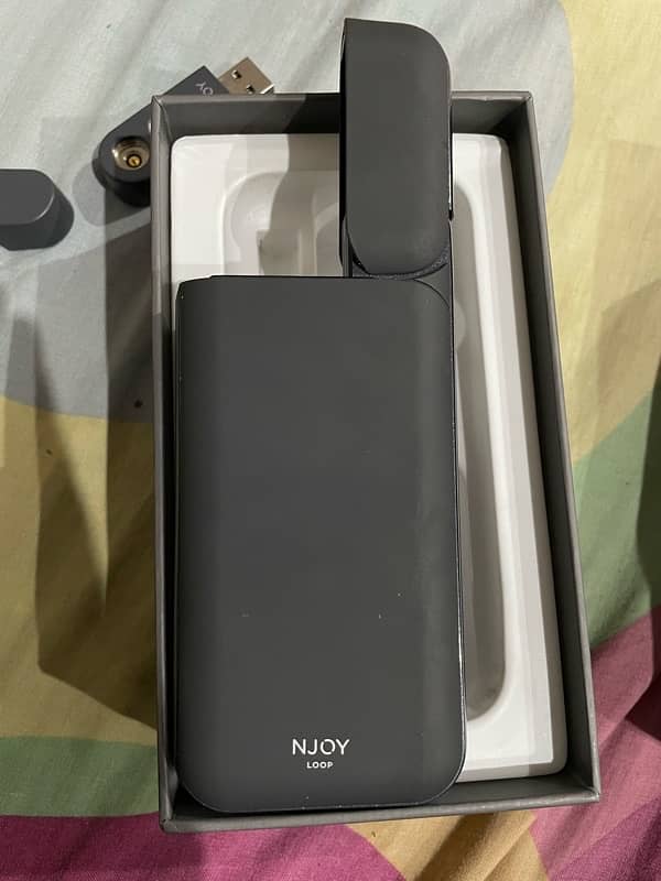 NJOY Loop vape/Pod stylish e-cigarette 2