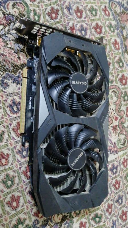 Gigabyte Nvidia GTX 1660ti Dual Fan 3