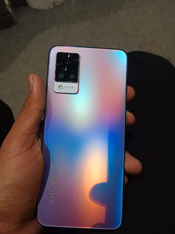 Vivo V21 8/128 GB for Urgent Sale 0