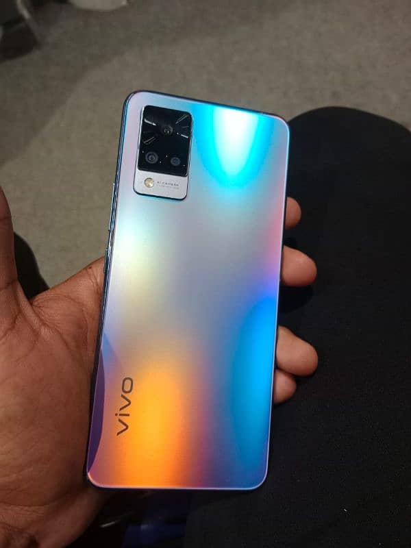 Vivo V21 8/128 GB for Urgent Sale 2