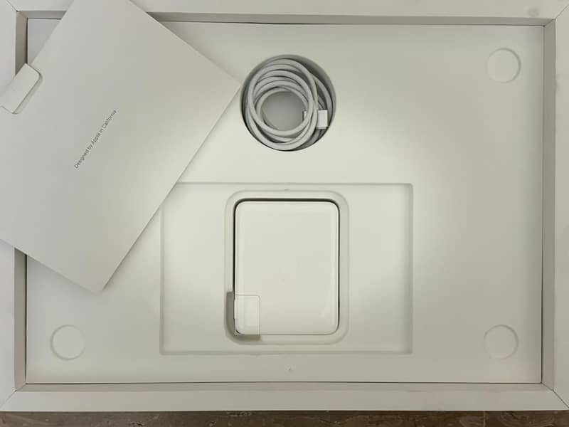 MacBook Pro 16-inch (M3 Pro, A2991) – Like New, Open Box 5