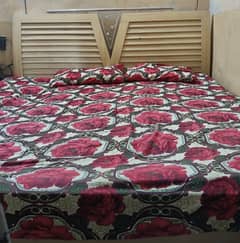 Double bed 6x6 with mattres argent sell