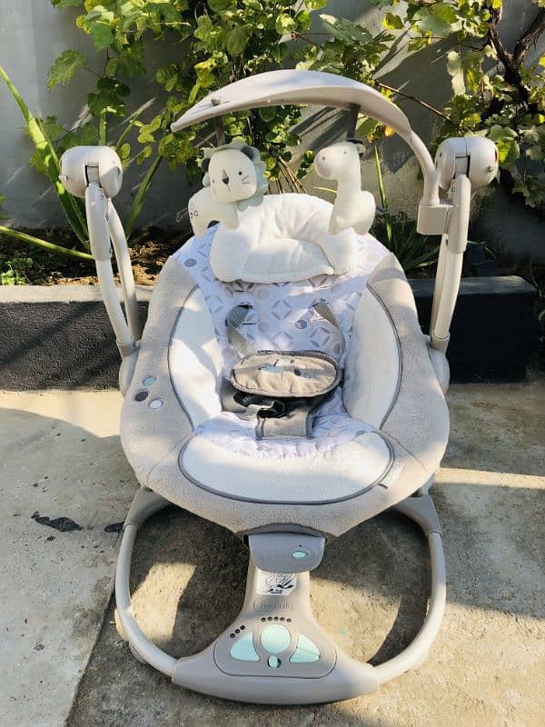 Safe and Stylish, Baby Swing for Sale 3