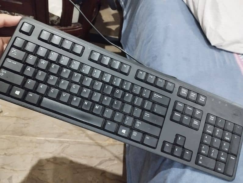 Keyboard For Sale 1