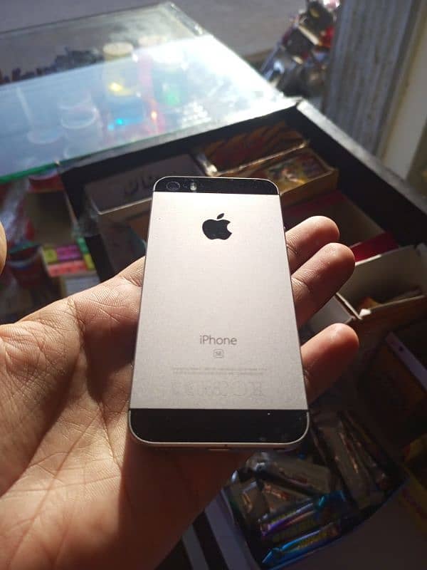 Iphone SE 1 Non PTA 3