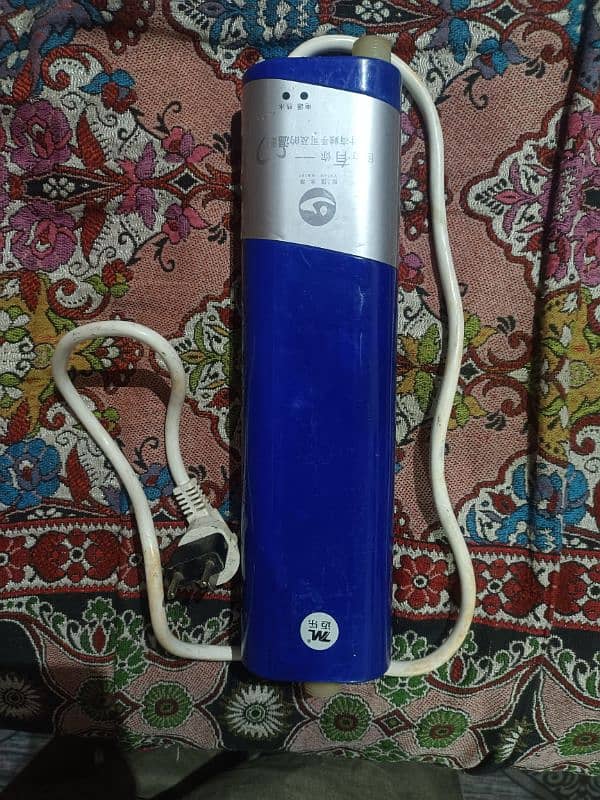 Instant Electric Water Gyser 1