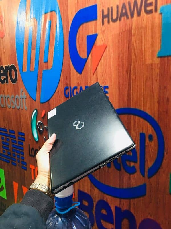 Fujitsu lifebook laptop 3