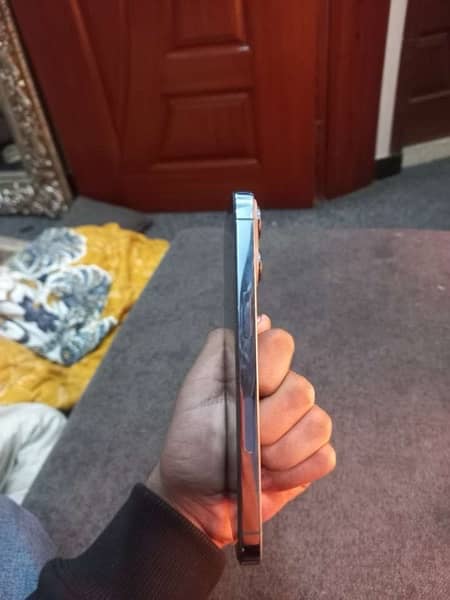 IPhone 13 Pro seria blue 0