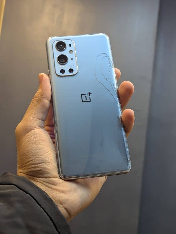 OnePlus 9 Pro 0