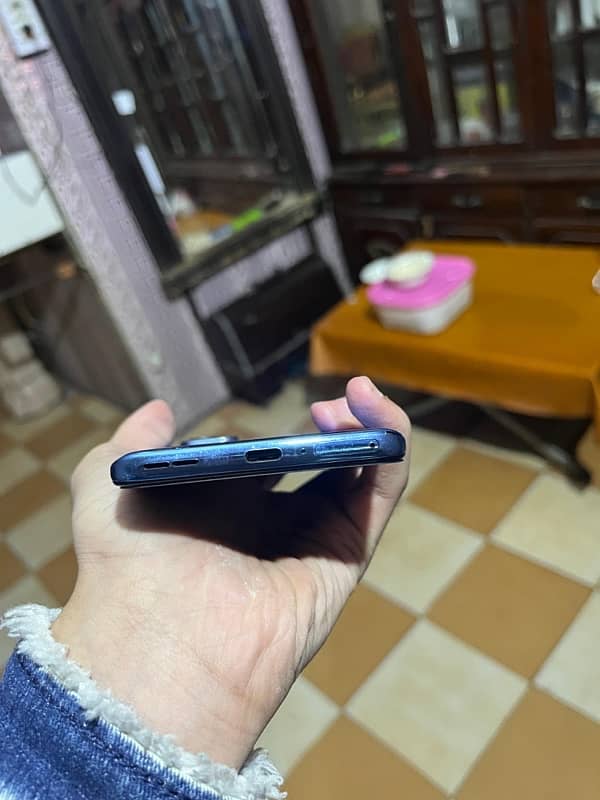 one plus 9 12/256 urgent sale 4