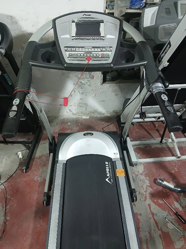 treadmils. (0309 5885468). ellapticals. spin bikes. gym cycles 9