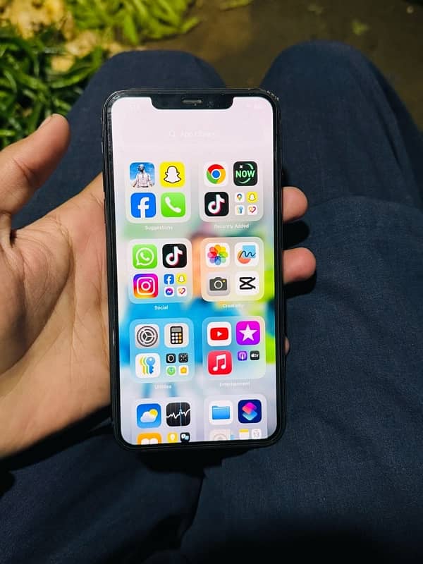 iPhone 11 Pro Max 3