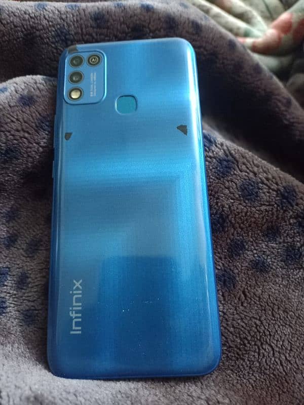 Infinix hot 11 play 8/10 condition 5