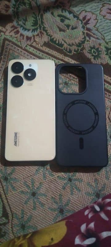 brandnew phone 4 month used phone 4