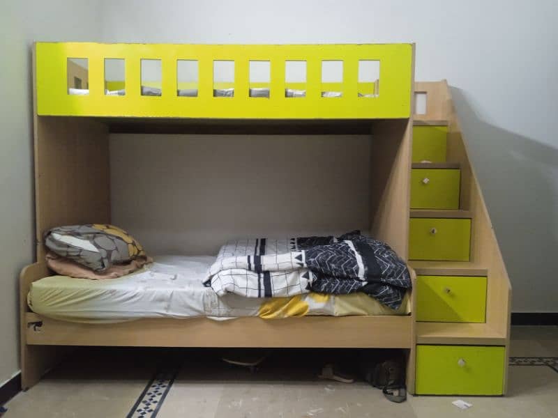 bunk bed in A1 condition 0